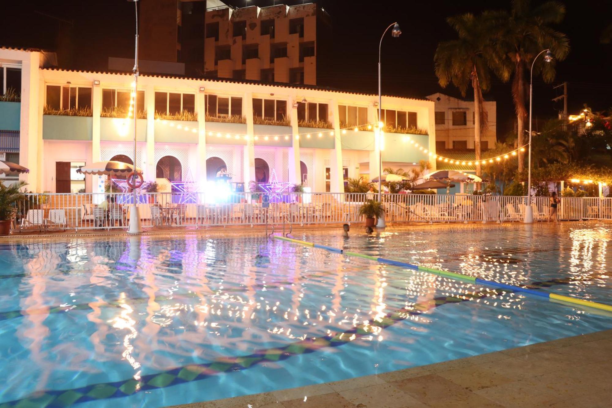 Hotel Bachue Girardot Luaran gambar