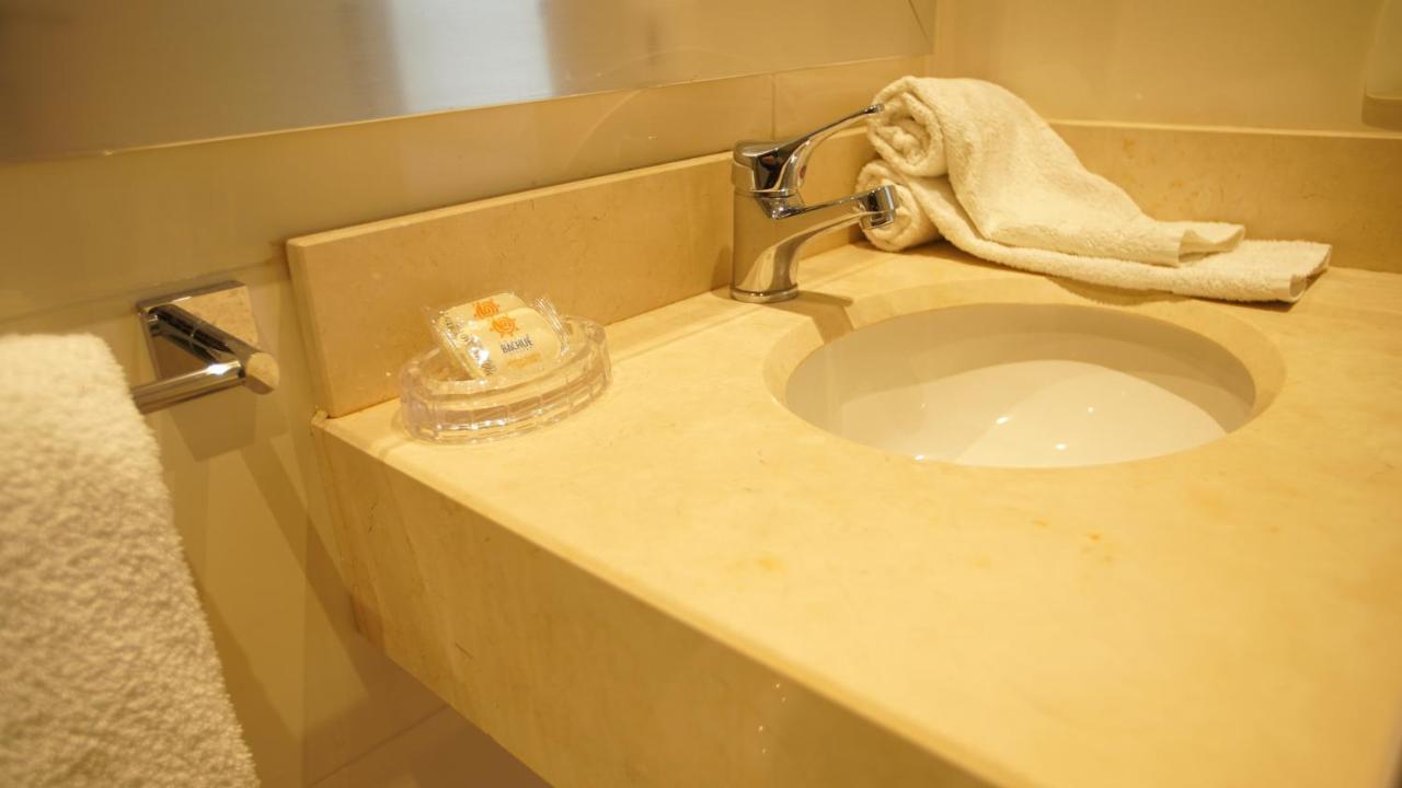 Hotel Bachue Girardot Luaran gambar